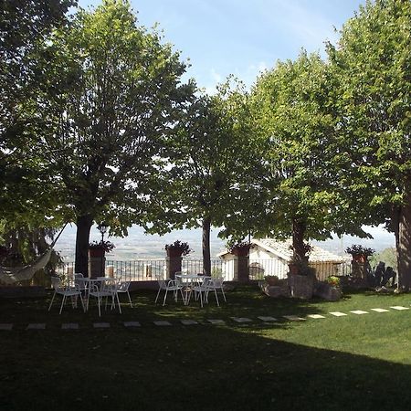 Agriturismo Villa Gabbiano Capodacqua  Exterior foto